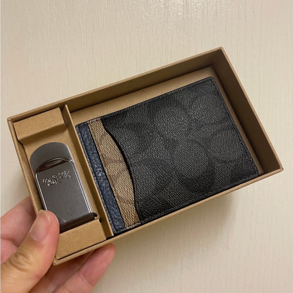 NWT!COACH BOXED 3 IN 1 CARD CASE GIFT SET IN COLORBLOCK SIGNATURE(CU255)